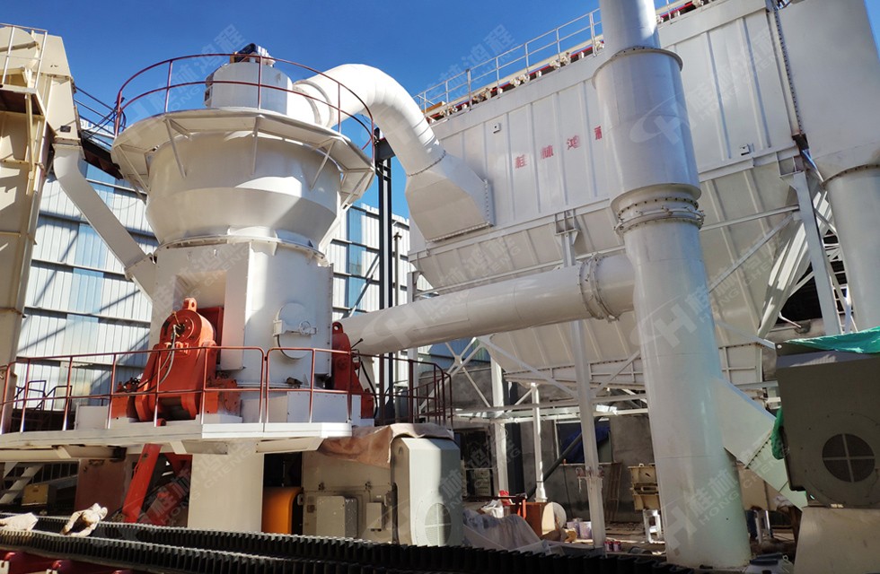 打礦石粉機器多少錢一臺？立式磨機設(shè)備-桂林鴻程HLM立式磨粉機 ，價格在上百萬以上