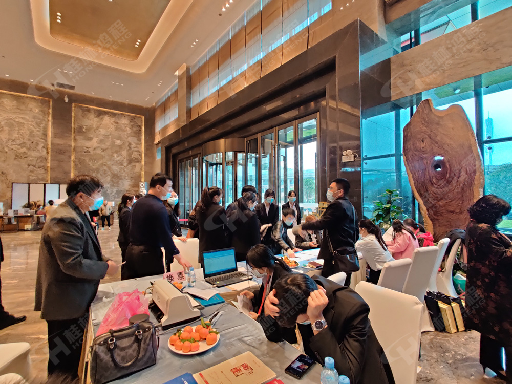 報道一：桂林鴻程承辦的2020年全國碳酸鈣行業年會如約而至，歡迎前來報到！